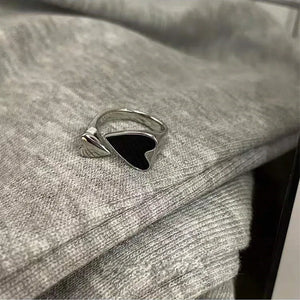 Unique Design Elegant Delicate Exaggerated Lines Ring Jewelry