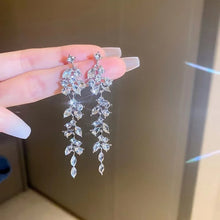 Load image into Gallery viewer, New Fashion Trend Unique Design Elegant Exquisite Light Luxury Long Tassel Earrings Female Jewelry Party Premium Gift Wholesale