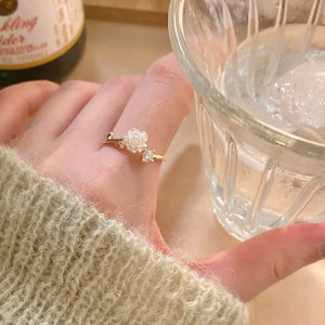 Unique Design Elegant Delicate Exaggerated Lines Ring Jewelry