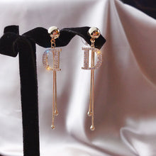 Load image into Gallery viewer, Tassel Luxury Drop  Earrings